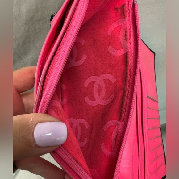 Chanel Cambon Wallet - Picture 13 of 14